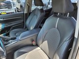 Used 2018 Toyota Camry SE image 4