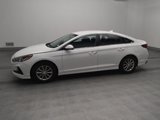 Used 2018 Hyundai Sonata SE image 2