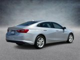 Used 2018 Chevrolet Malibu LT image 2