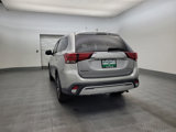 Used 2019 Mitsubishi Outlander SE image 6