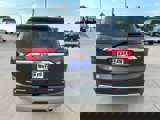 Used 2017 GMC Acadia SLE image 5