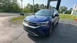 Used 2023 Volkswagen Taos SE image 2