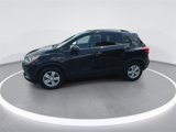 Used 2022 Chevrolet Trax LT w/ LT Convenience Package image 5