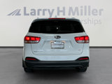 Used 2016 Kia Sorento LX w/ LX Convenience Package image 4