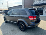 Used 2017 Dodge Journey SE w/ Flexible Seating Group image 2