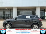 Used 2020 Nissan Rogue Sport S image 2