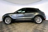 Used 2025 Porsche Macan image 2