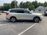Used 2017 Nissan Pathfinder SV image 5