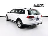 Used 2017 Volkswagen Golf Alltrack S image 5