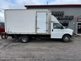 Used 2015 GMC Savana 3500 Extended image 2