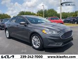 Used 2020 Ford Fusion SE image 2