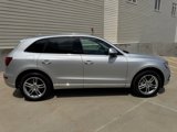 Used 2013 Audi Q5 2.0T Premium Plus w/ Premium Plus Pkg image 2