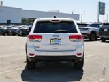 Used 2015 Jeep Grand Cherokee Limited w/ Luxury Group II image 4
