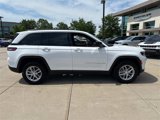 Used 2024 Jeep Grand Cherokee Laredo X image 4