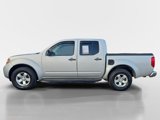 Used 2013 Nissan Frontier SV image 2