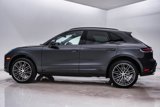 Certified 2024 Porsche Macan image 2