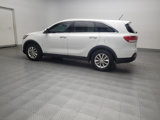 Used 2017 Kia Sorento LX image 3