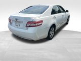 Used 2011 Toyota Camry LE image 4
