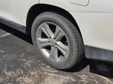 Used 2013 Toyota Highlander Limited image 4