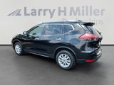 Used 2020 Nissan Rogue SV image 3