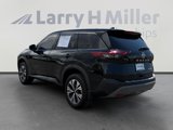 Used 2021 Nissan Rogue SV image 3