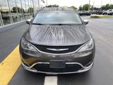 Used 2018 Chrysler Pacifica Limited w/ Tire & Wheel Group image 3