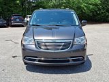 Used 2015 Chrysler Town & Country Touring w/ Driver Convenience Group image 2