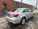 Used 2012 Chrysler 200 Touring image 3