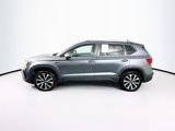 Used 2024 Volkswagen Taos SE w/ MDO Package image 4