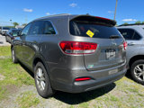 Used 2017 Kia Sorento LX w/ LX Convenience Package image 2
