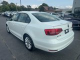 Used 2015 Volkswagen Jetta SE image 4