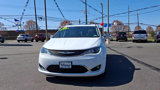 Used 2018 Chrysler Pacifica Limited w/ Advanced Safetytec Group image 3