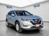 Used 2017 Nissan Rogue SV image 2