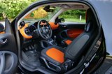 Used 2016 smart fortwo passion image 2