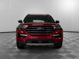Used 2020 Ford Explorer XLT w/ Equipment Group 202A image 3
