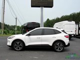 Used 2022 Ford Escape SE w/ SE Sport Appearance Package image 2