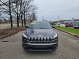 Used 2015 Jeep Cherokee Latitude image 2