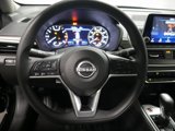Used 2023 Nissan Altima 2.5 SV image 5