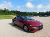 New 2025 Hyundai Elantra SE image 3