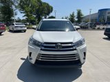 Used 2017 Toyota Highlander Limited image 3