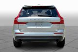 Used 2018 Volvo XC60 T5 Momentum w/ Vision Package image 4