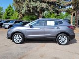 Used 2021 Nissan Rogue Sport SV image 2