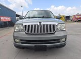 Used 2005 Lincoln Navigator 2WD image 5