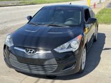 Used 2013 Hyundai Veloster image 2