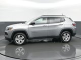 Used 2022 Jeep Compass Latitude w/ Convenience Group image 2