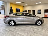 Used 2015 Hyundai Elantra SE image 5