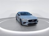 Used 2022 Volvo S60 B5 R-Design image 2