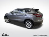 Used 2021 Nissan Rogue Sport SV image 3