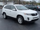Used 2015 Kia Sorento LX image 2