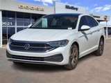 Used 2023 Volkswagen Jetta SE image 2